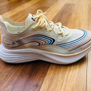 APL Women's Athletic Shoes in Vanilla Midnight